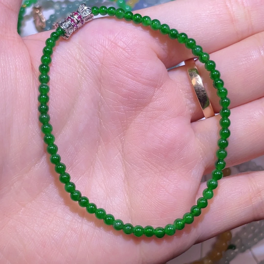 翡翠未镶嵌颈饰裸石