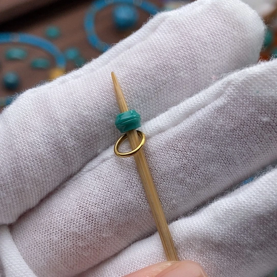 好***_绿松石18K金镶嵌绿松石配饰