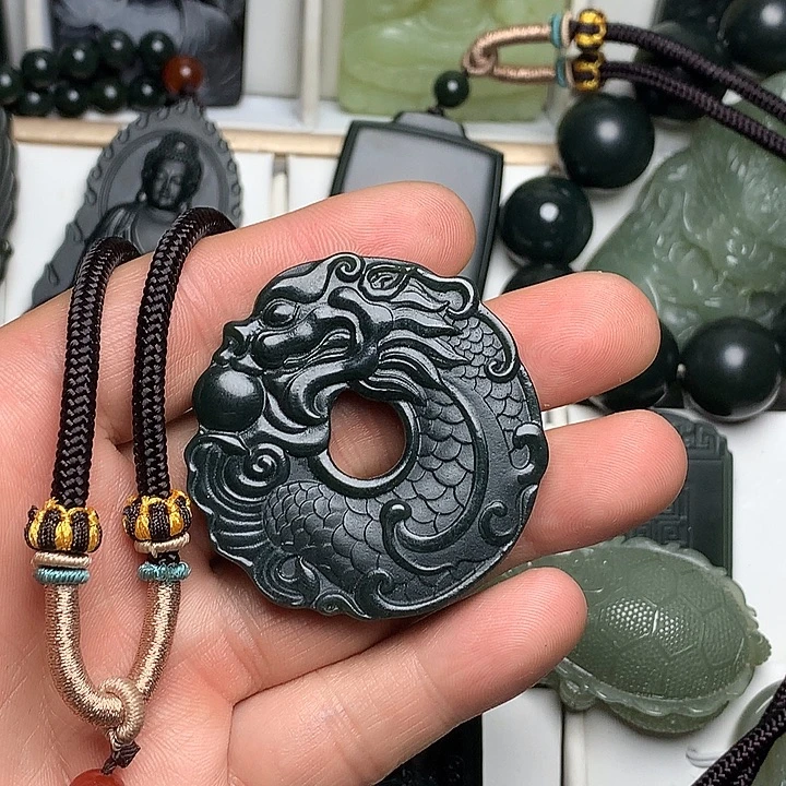 和田玉（青白玉）未镶嵌颈饰