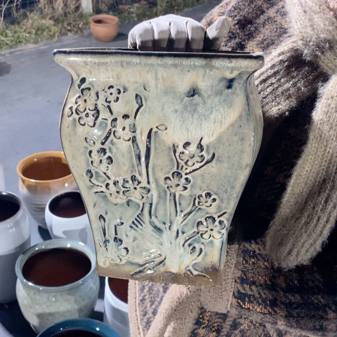 红陶口20高23～～～