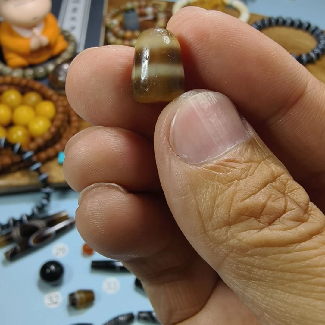 玛瑙/玉髓未镶嵌天然原矿玛瑙