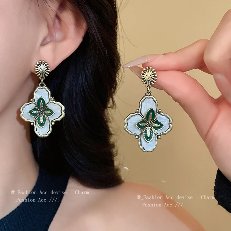 vintage中古银针花朵耳环复古宫廷风气质耳坠新款时尚百搭耳饰女