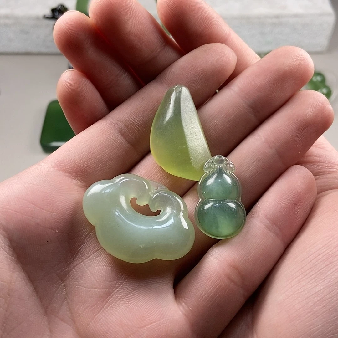 【闪购商品】蛇纹石玉岫玉未镶嵌