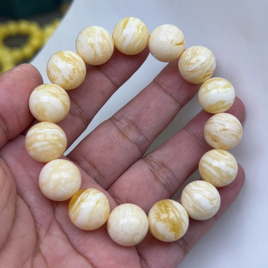 【闪购商品】未镶嵌蜜蜡裸石14➕24克