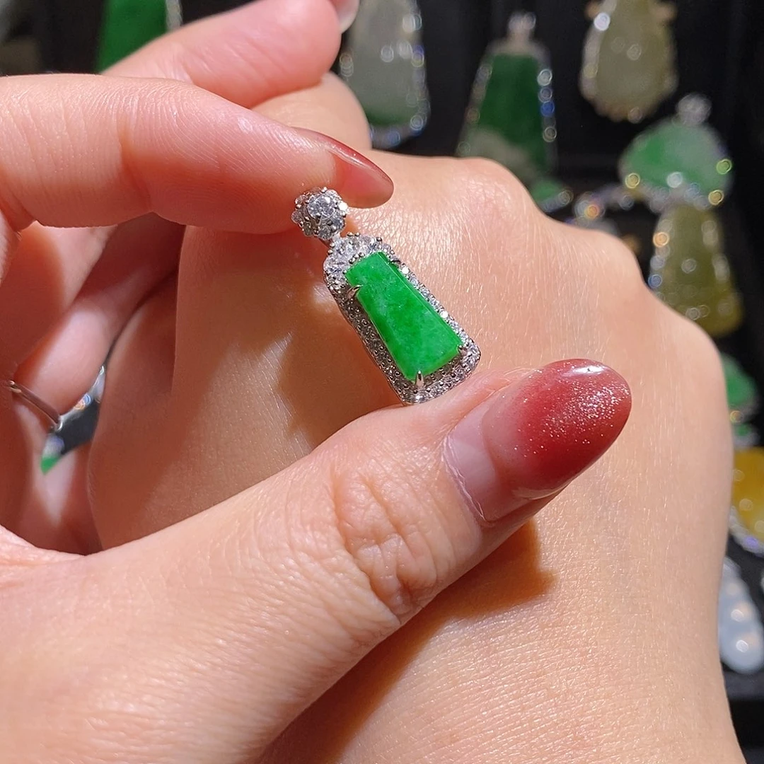 颈饰银S925镶嵌翡翠天然翡翠