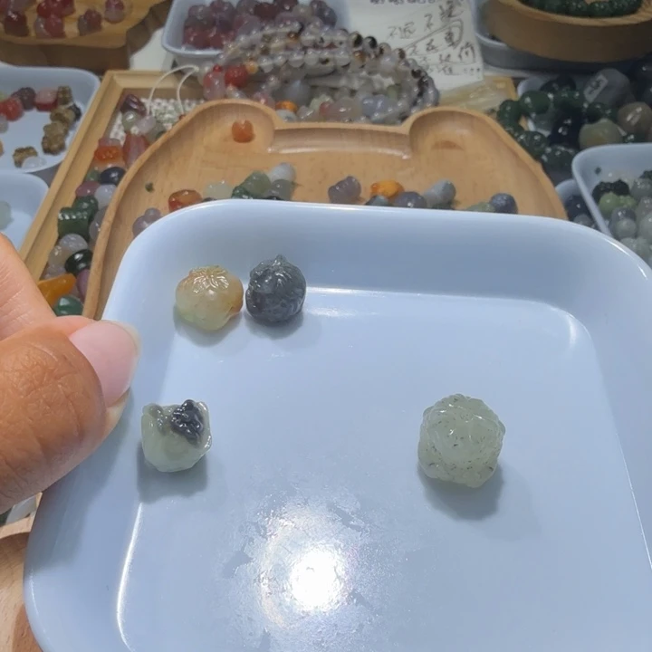 c***0和田玉未镶嵌珠宝半成品