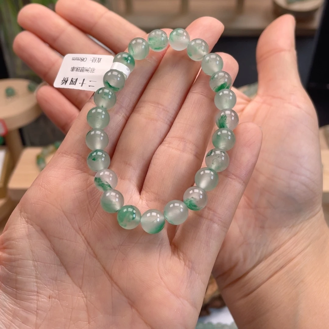 卞***钱石英质玉手链未镶嵌