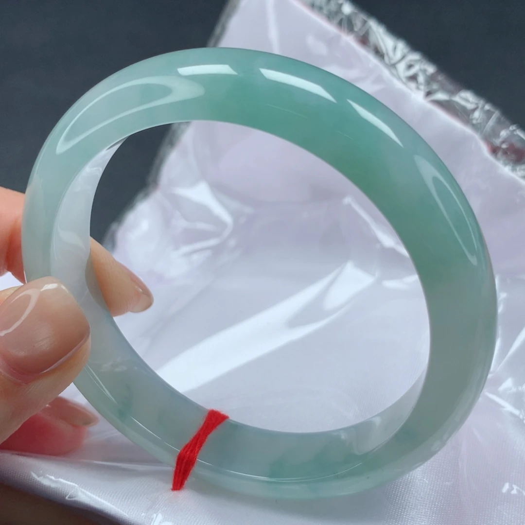 翡翠手镯未镶嵌，58号