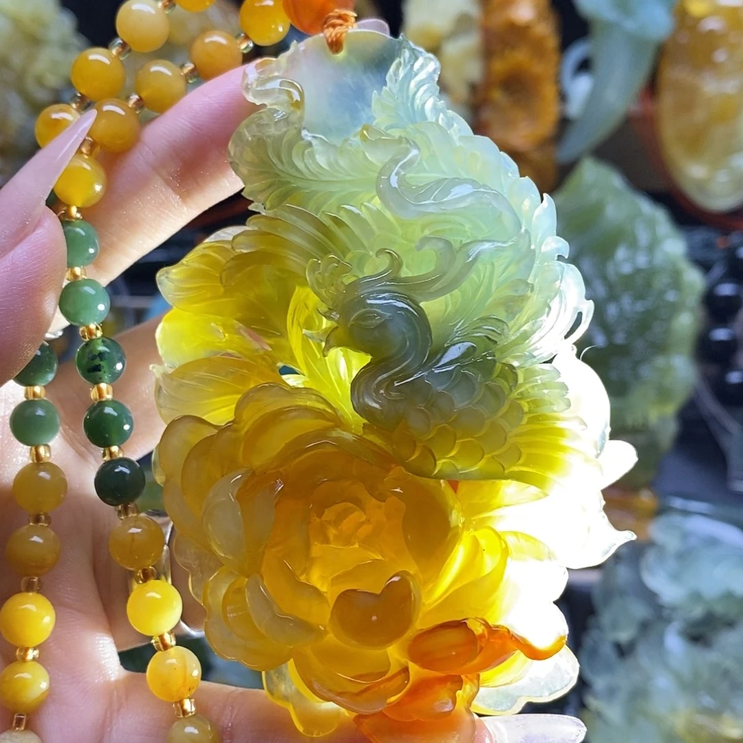 蛇纹石玉未镶嵌颈饰