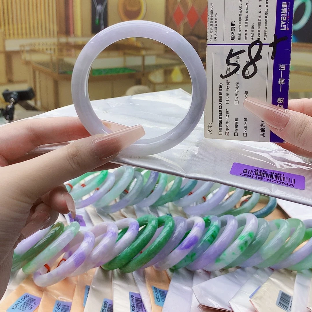 翡翠未镶嵌手镯nnn