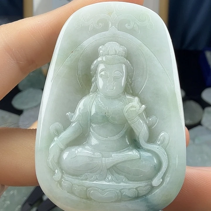 翡翠未镶嵌颈饰翡翠