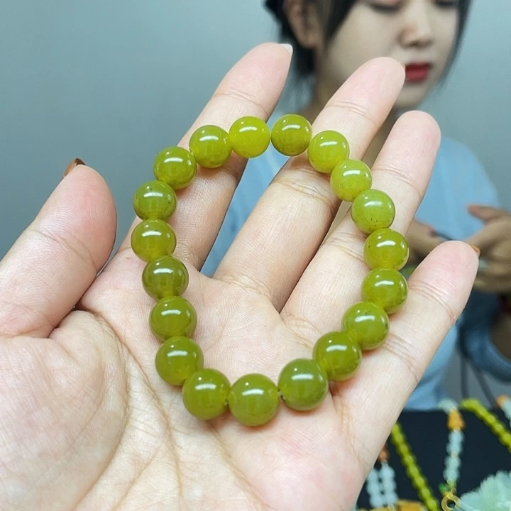 未镶嵌蛇纹石玉颈饰
