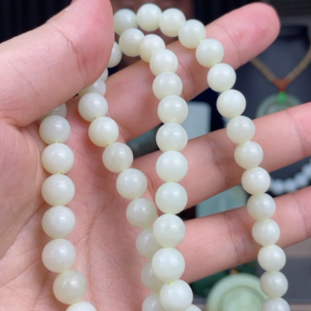 【闪购商品】颈饰未镶嵌和田玉