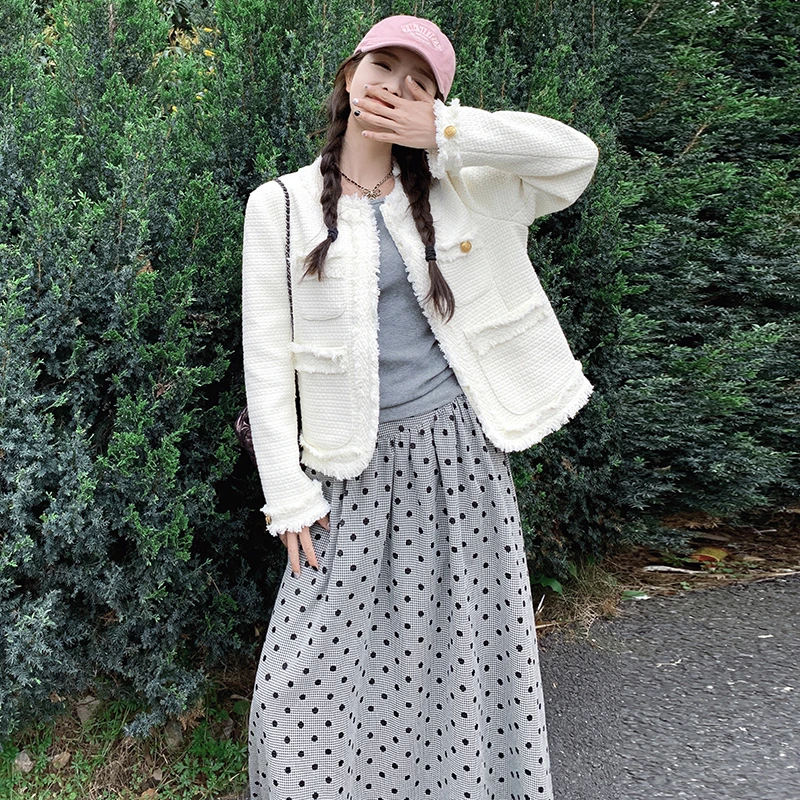 白色小香风外套女2025春季新款法式名媛千金气质高级感小个子上衣
