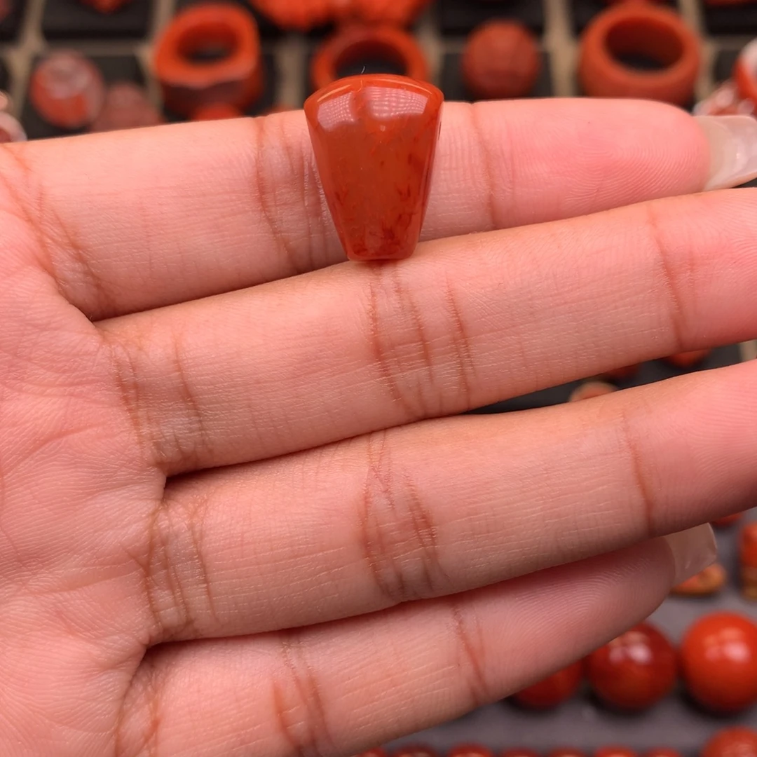 南红玛瑙未镶嵌水滴三通13+