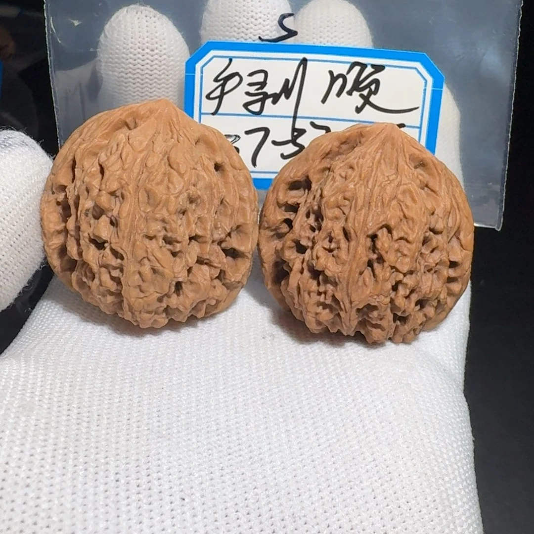 文玩核桃把件36号手拨色差