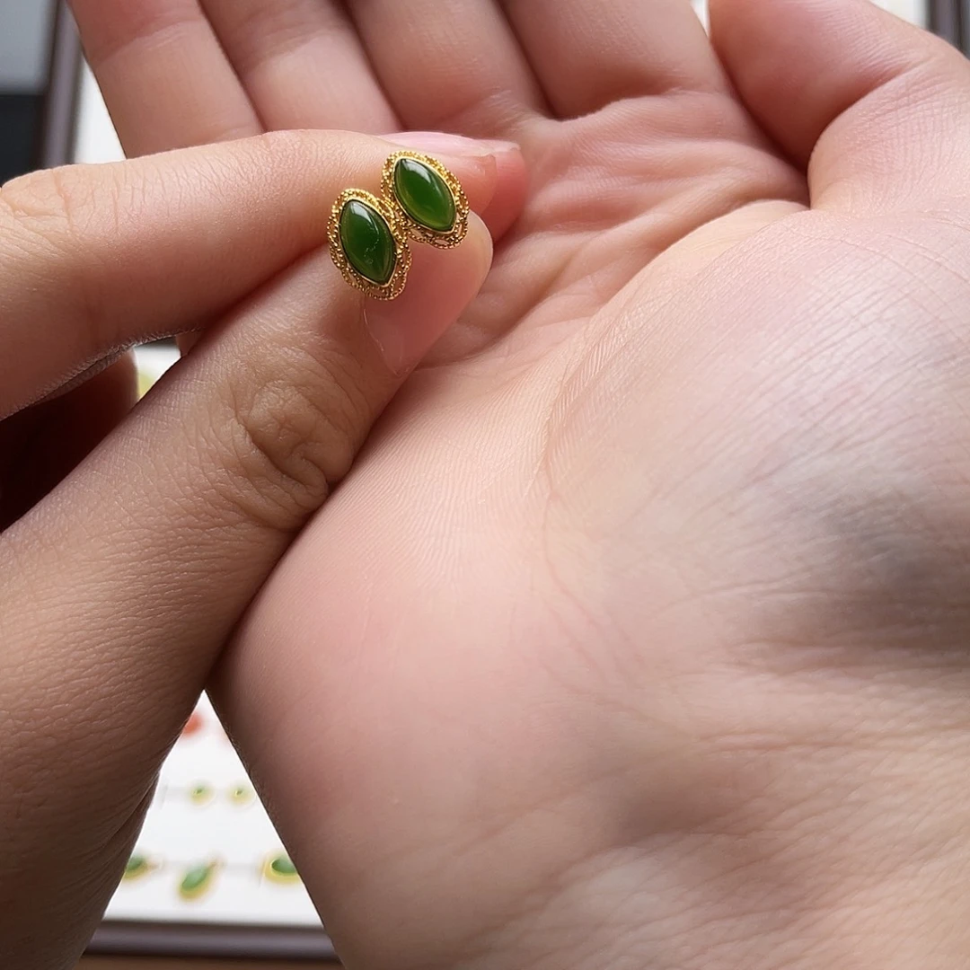 银S925镶嵌和田玉耳饰