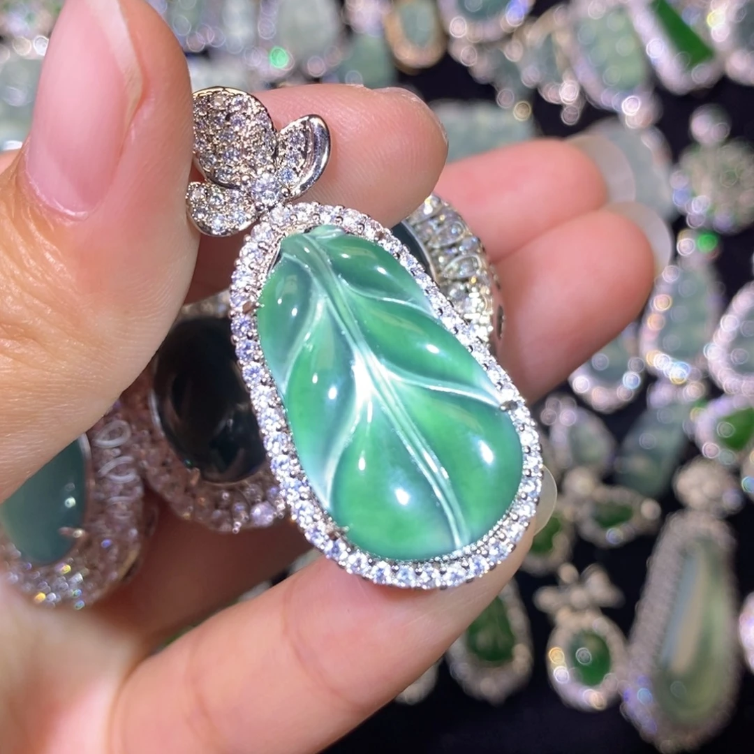 Ö***椰翡翠未镶嵌颈饰天然