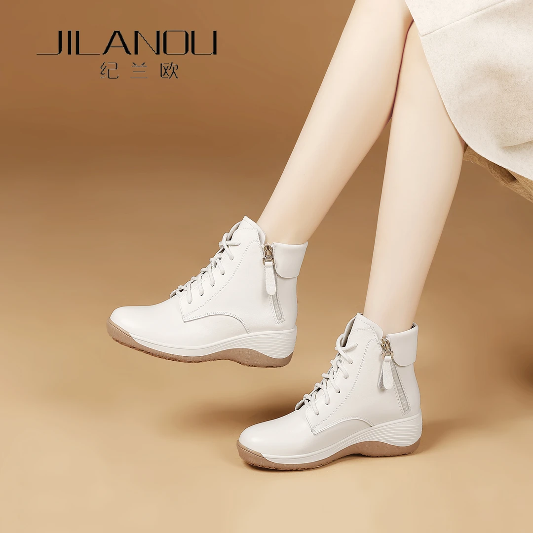 厚底真皮马丁靴女2025秋冬新款妈妈女鞋加绒软底短靴坡跟休闲靴子