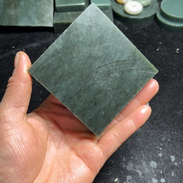 和田玉（糖玉）未镶嵌珠宝奇石