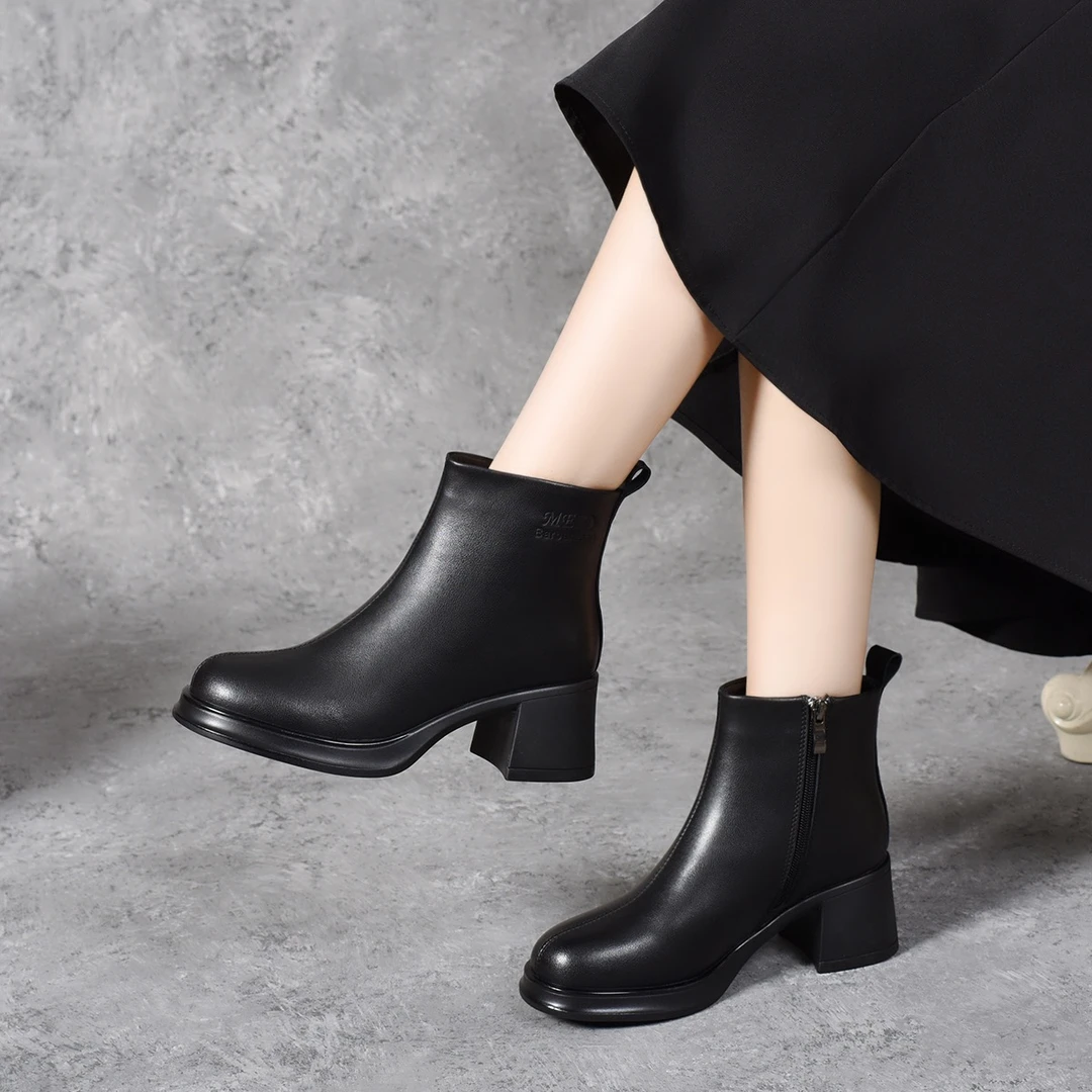 秋冬新款复古真皮百搭加绒靴子女中跟瘦瘦靴气质粗跟中年妈妈短靴