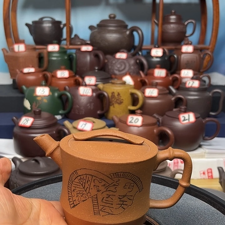 微瑕不带证书礼盒200c c