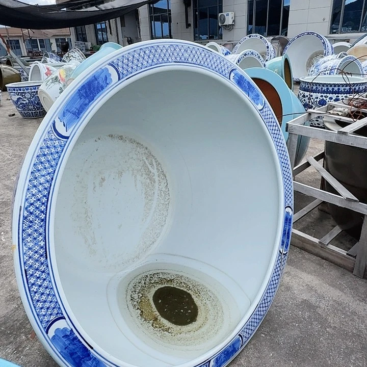 瓷片直径120，高69口沿裂了山水，锦绣山河