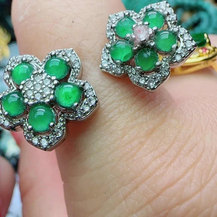 翡翠未镶嵌颈饰天然A货10