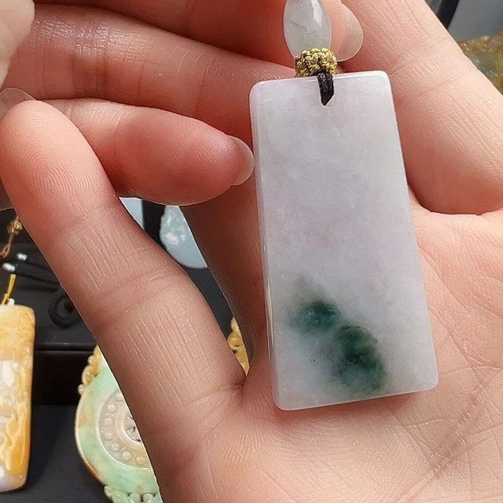 翡翠未镶嵌颈饰天然A货翡翠