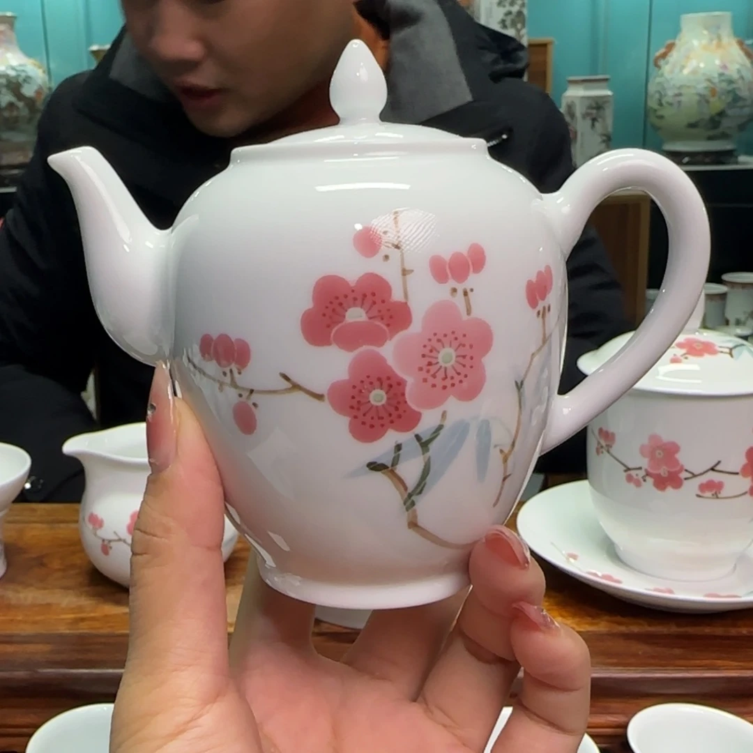 摆件景德镇的瓷器