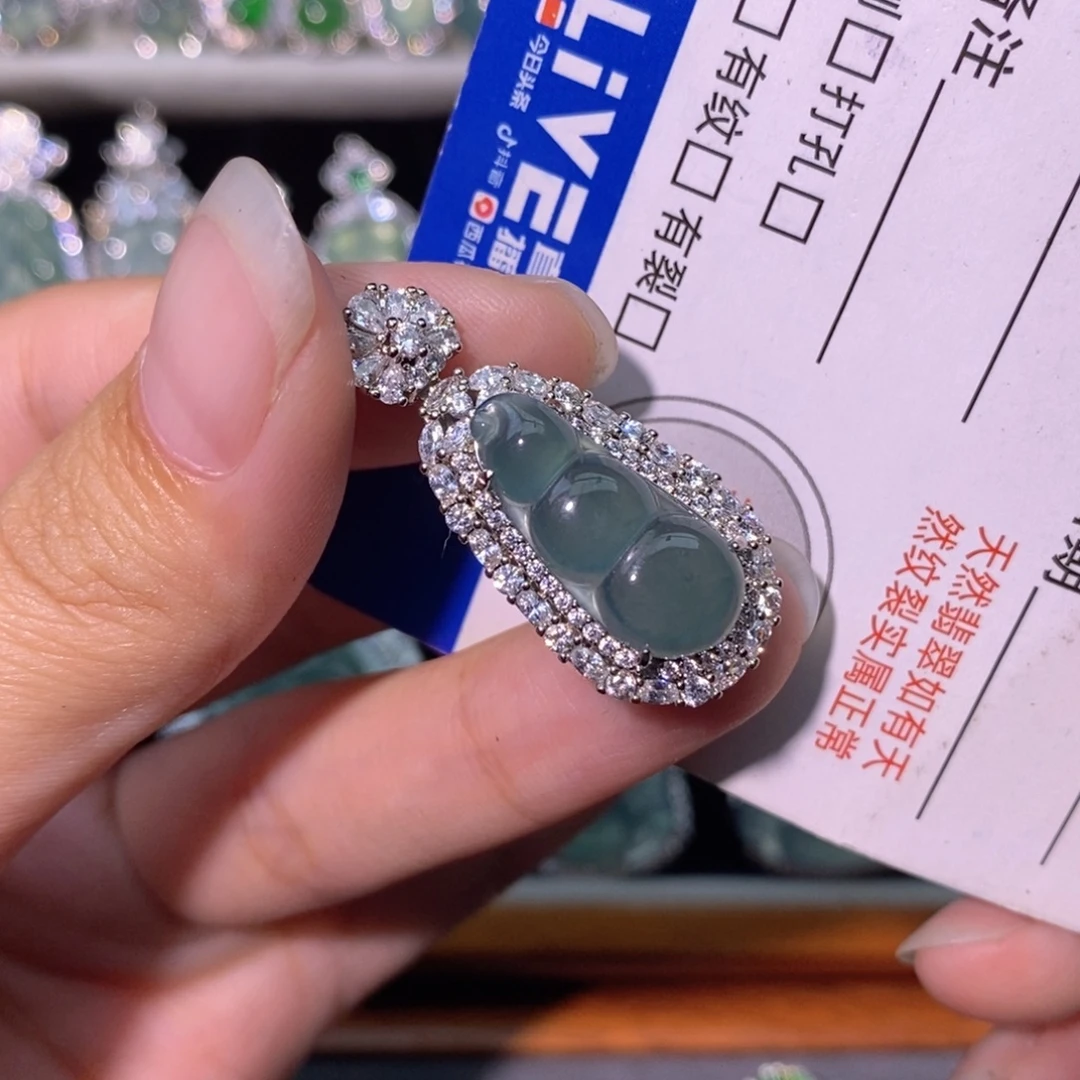 翡翠未镶嵌颈饰天然