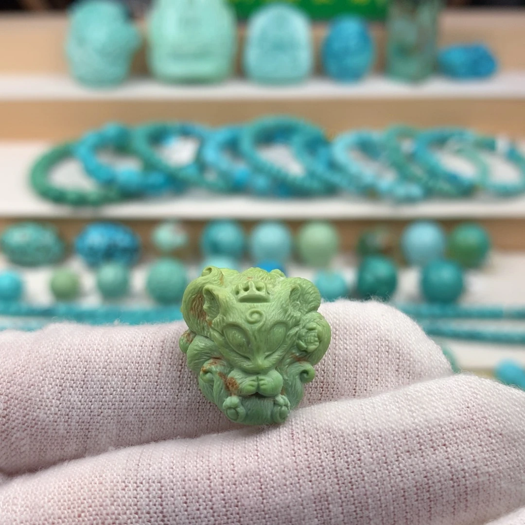 未镶嵌绿松石珠宝奇石
