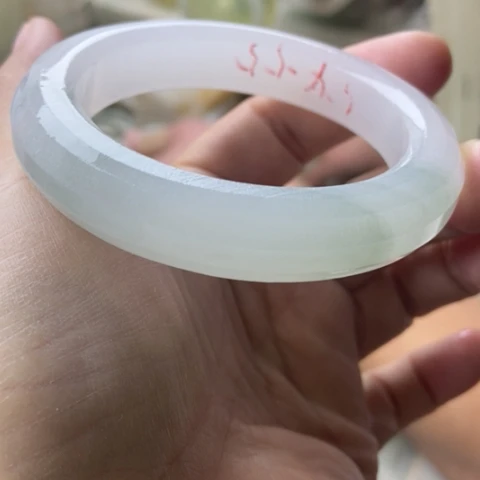 石英质玉（金丝玉）未镶嵌手镯加工定制
