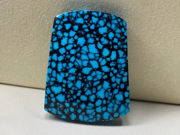 石方珠宝原矿绿松石乌兰花无事牌，稀缺大尺寸，高瓷高蓝色