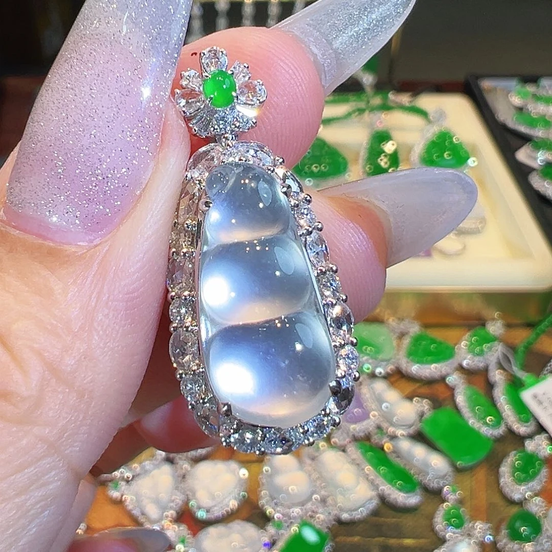 翡翠吊坠(不含链)18K金镶嵌翡翠