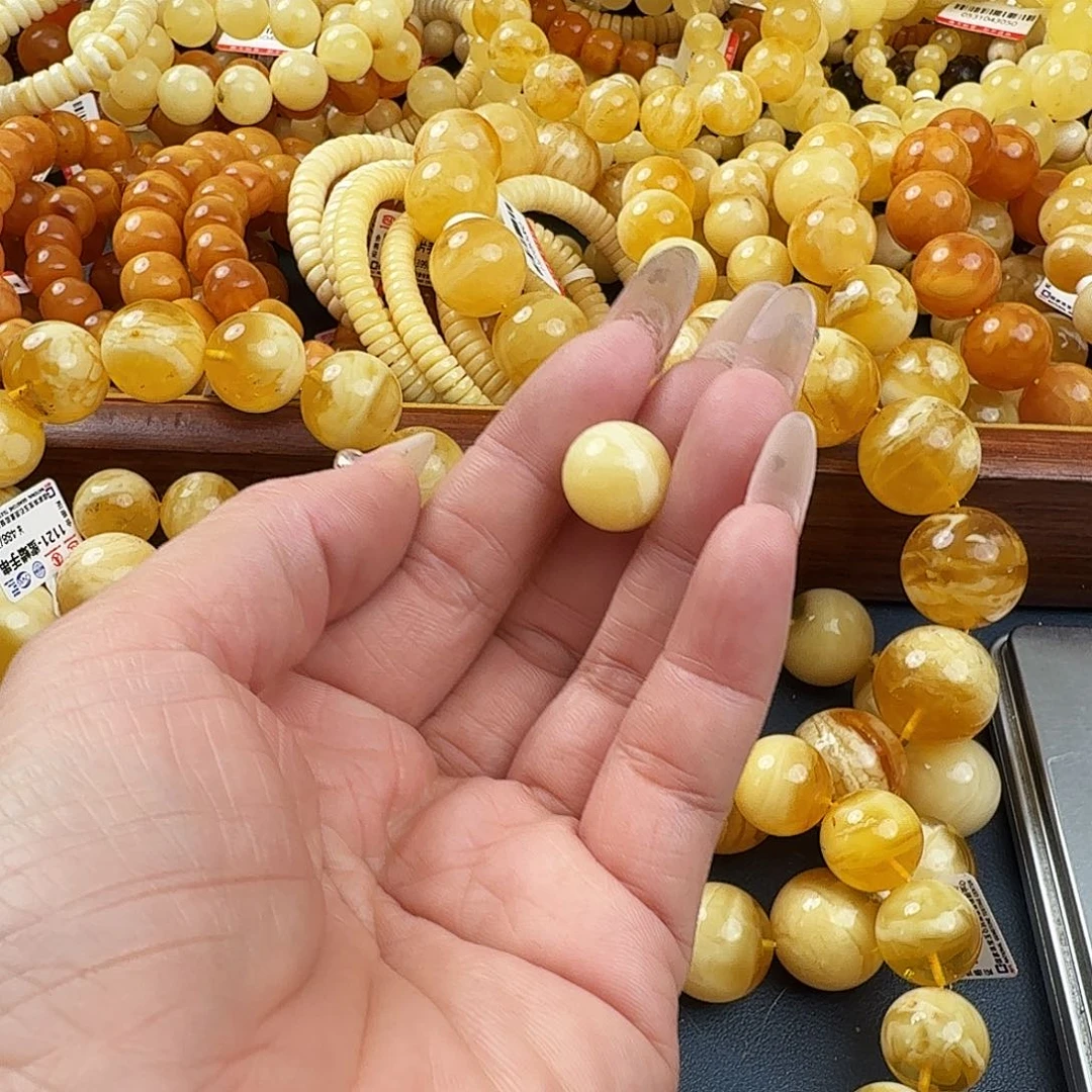 琥珀未镶嵌珠宝奇石