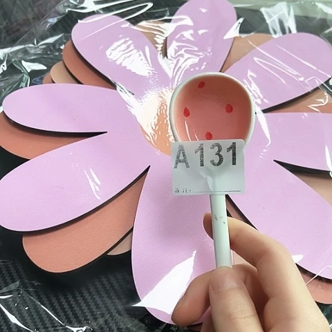 摆件发一包………………………………………………