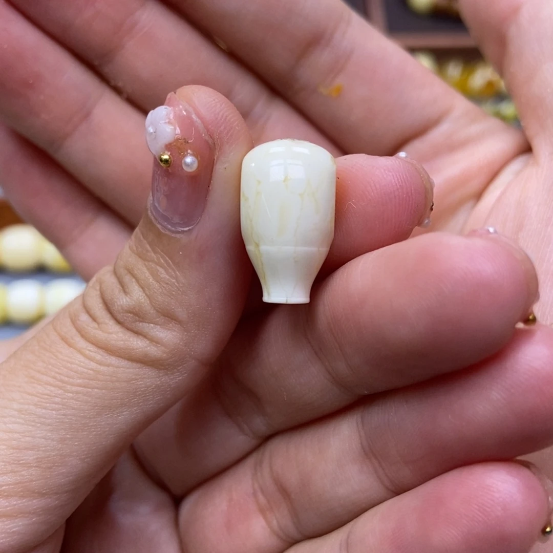 琥珀未镶嵌珠宝奇石10.5