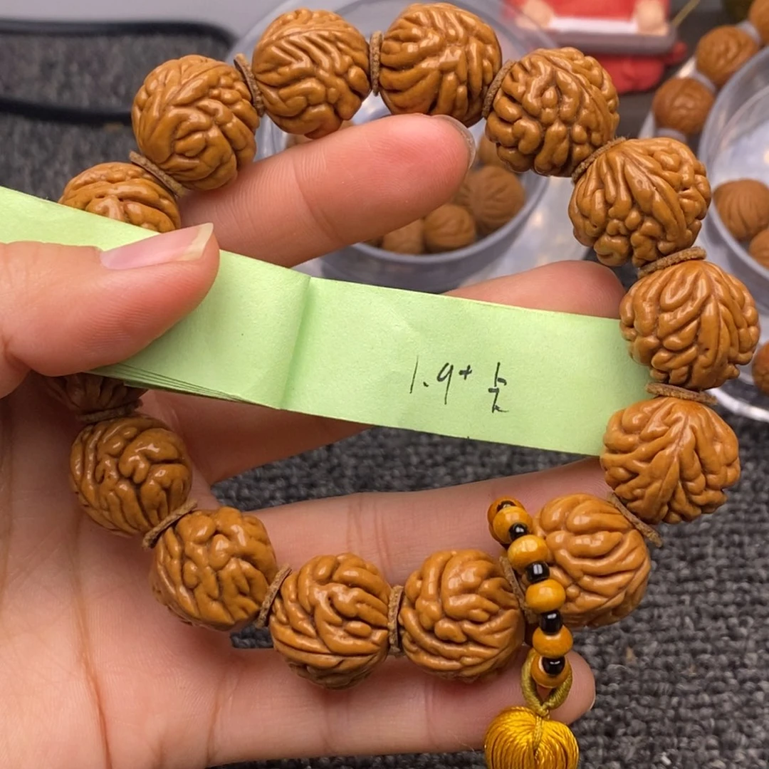 秦岭山脉龙纹桃核 14