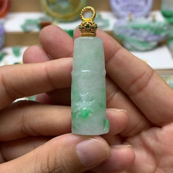 颈饰未镶嵌翡翠翡翠