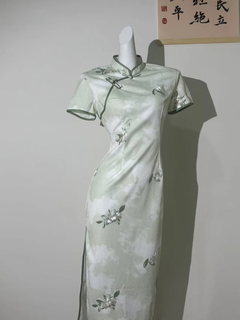 0400 米绿色 刺绣 【山茶花】 旗袍
