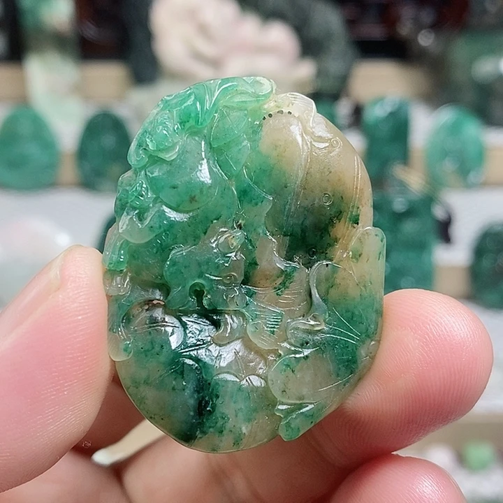未镶嵌独山玉颈饰