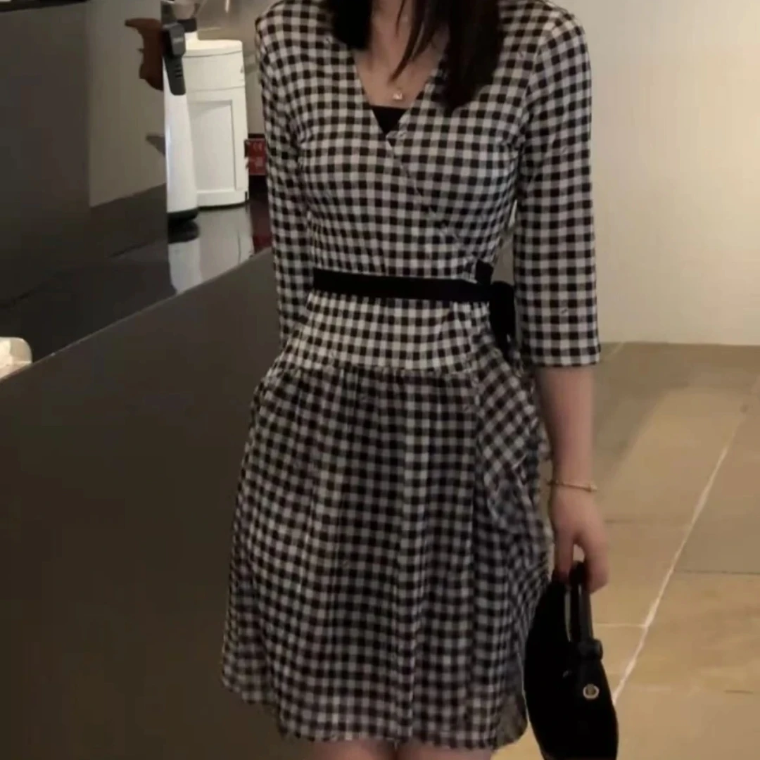 时尚百搭休闲潮流精品女装格子裙子束腰