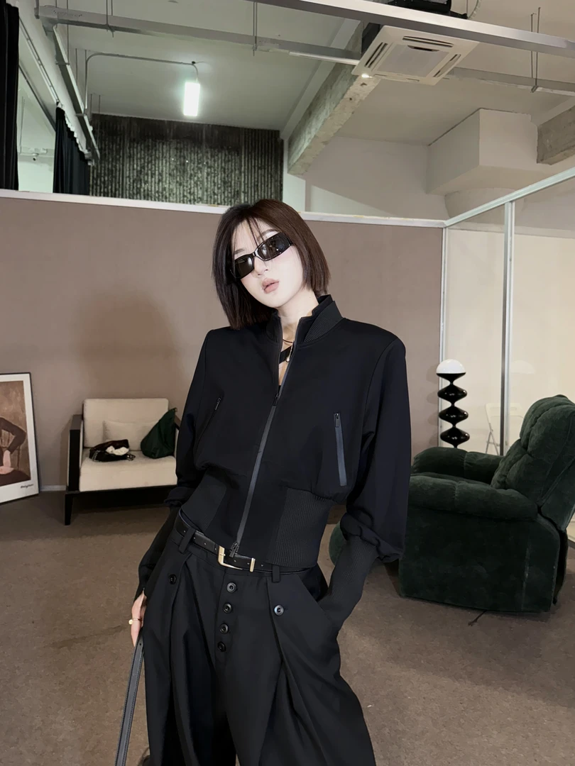 邓蕾婷【主流设计】秋季新款小众设计感洋气收腰立领拉链上衣外套