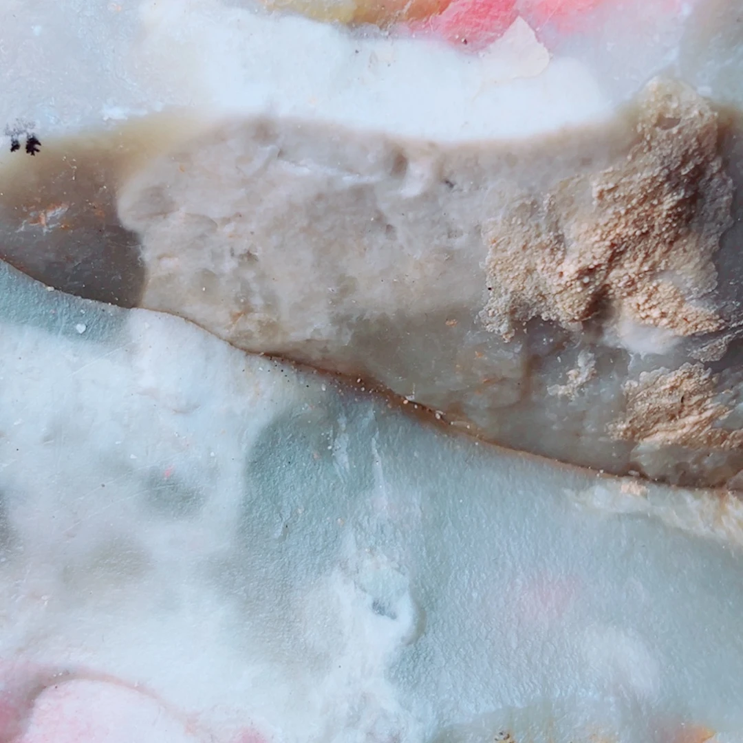 熊***酒巴林石瓜瓤红毛石可以不？