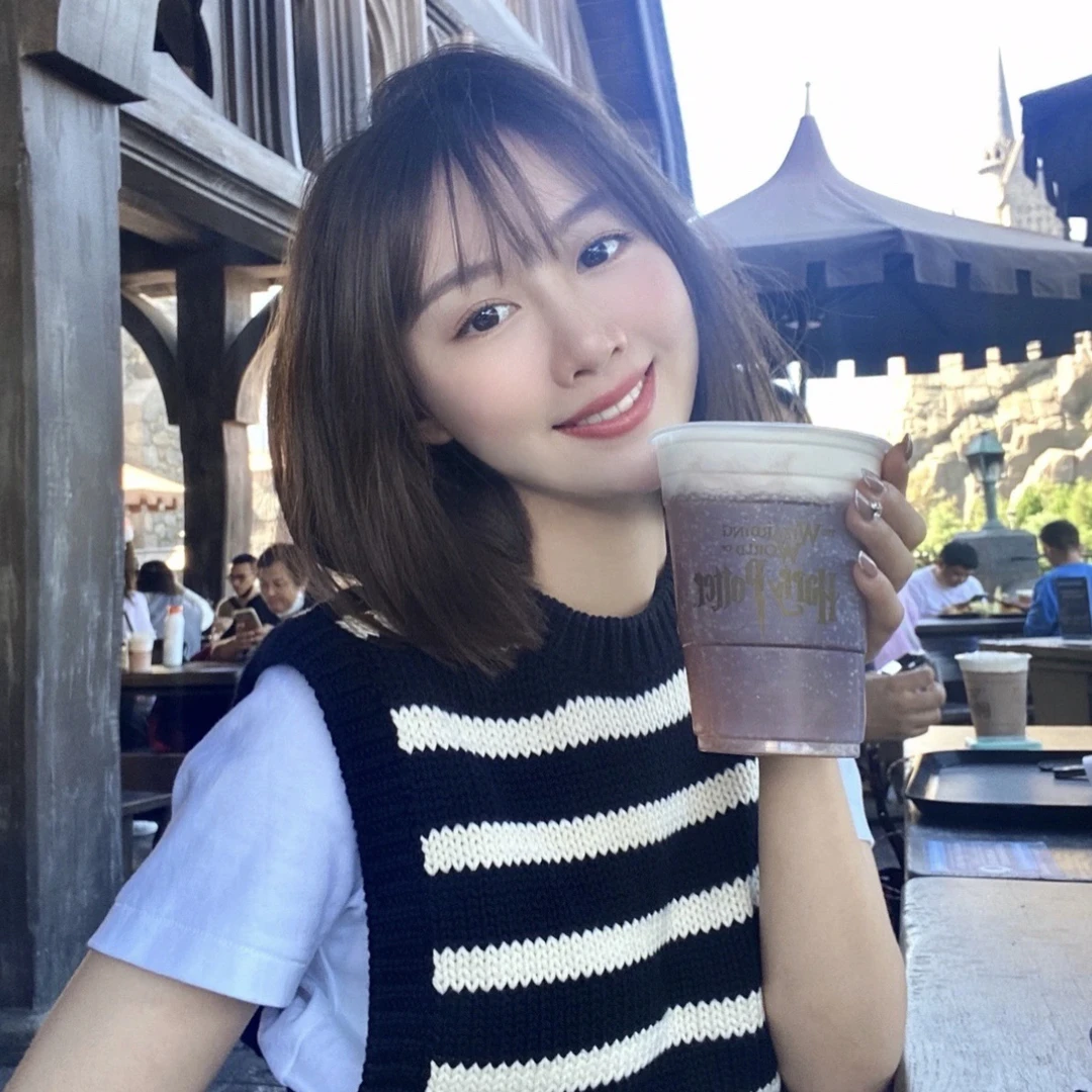 99新 DIOR/迪奥 24款黑白条纹针织背心 36码 03331
