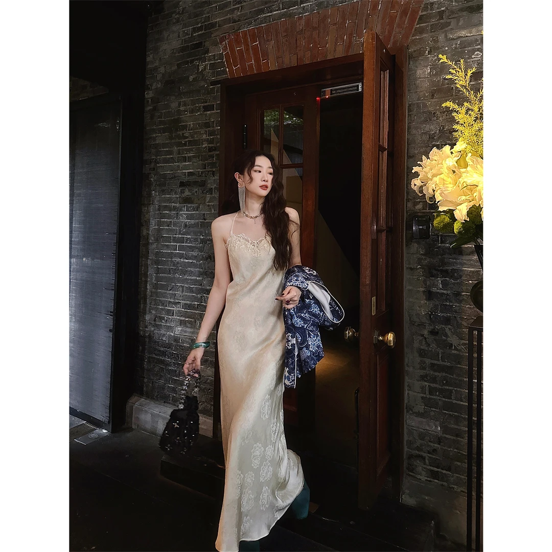 三吉黑花【瑶华】新中式人丝吊带连衣裙2025新款蕾丝打底长裙子潮