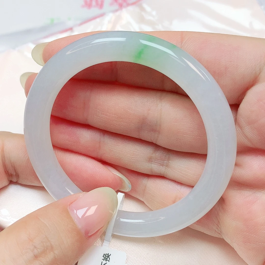 翡翠手镯未镶嵌抖音706