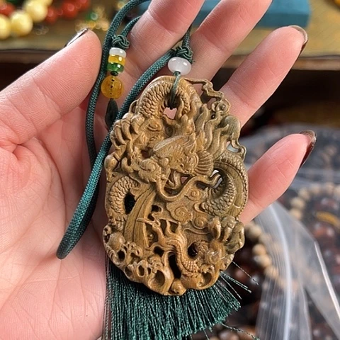 滴血莲花菩提吊坠