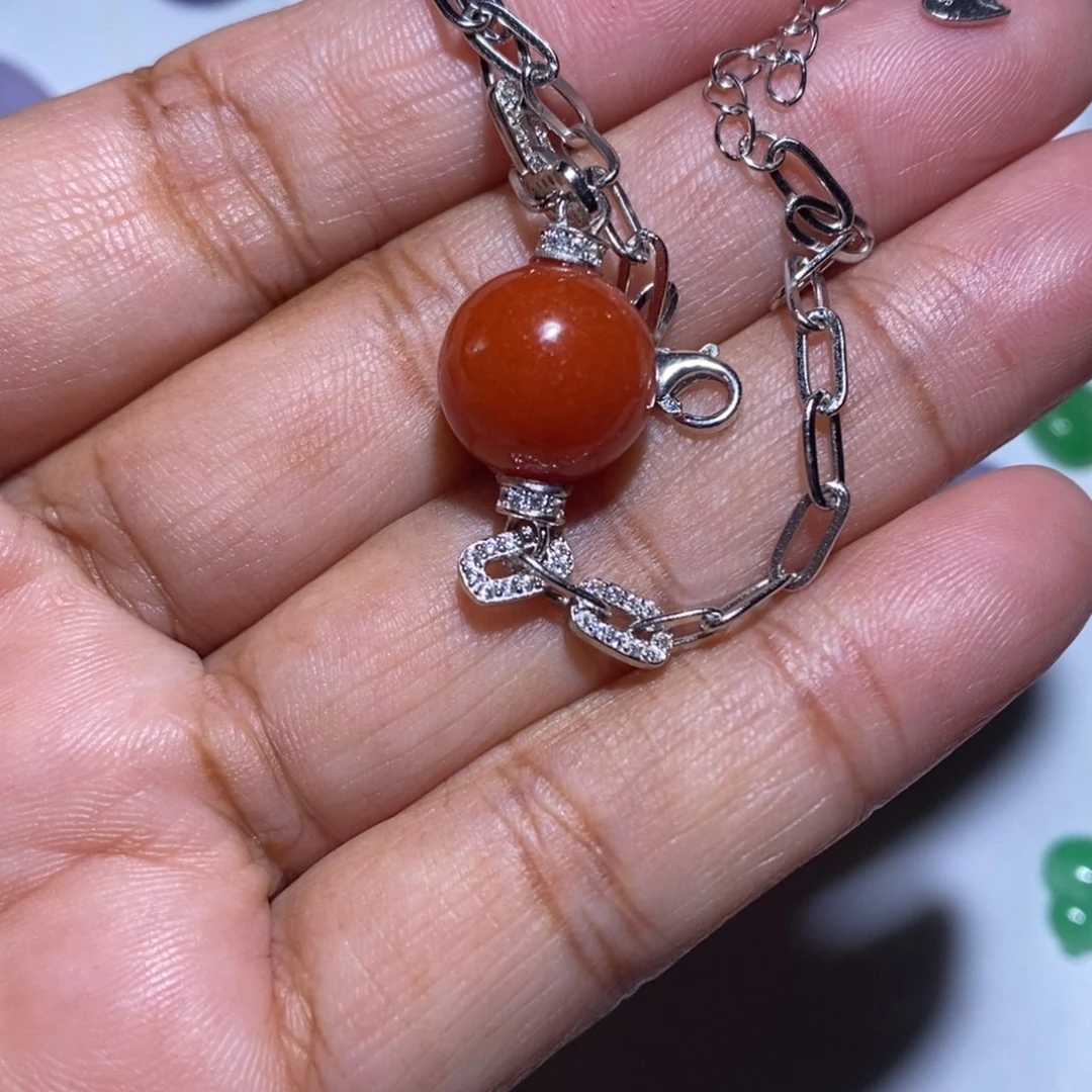 颈饰未镶嵌翡翠管**谁